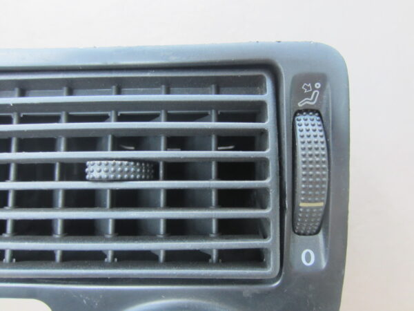 Bocchetta aria anteriore sinistra Volkswagen Golf 4 99-05 - immagine 2