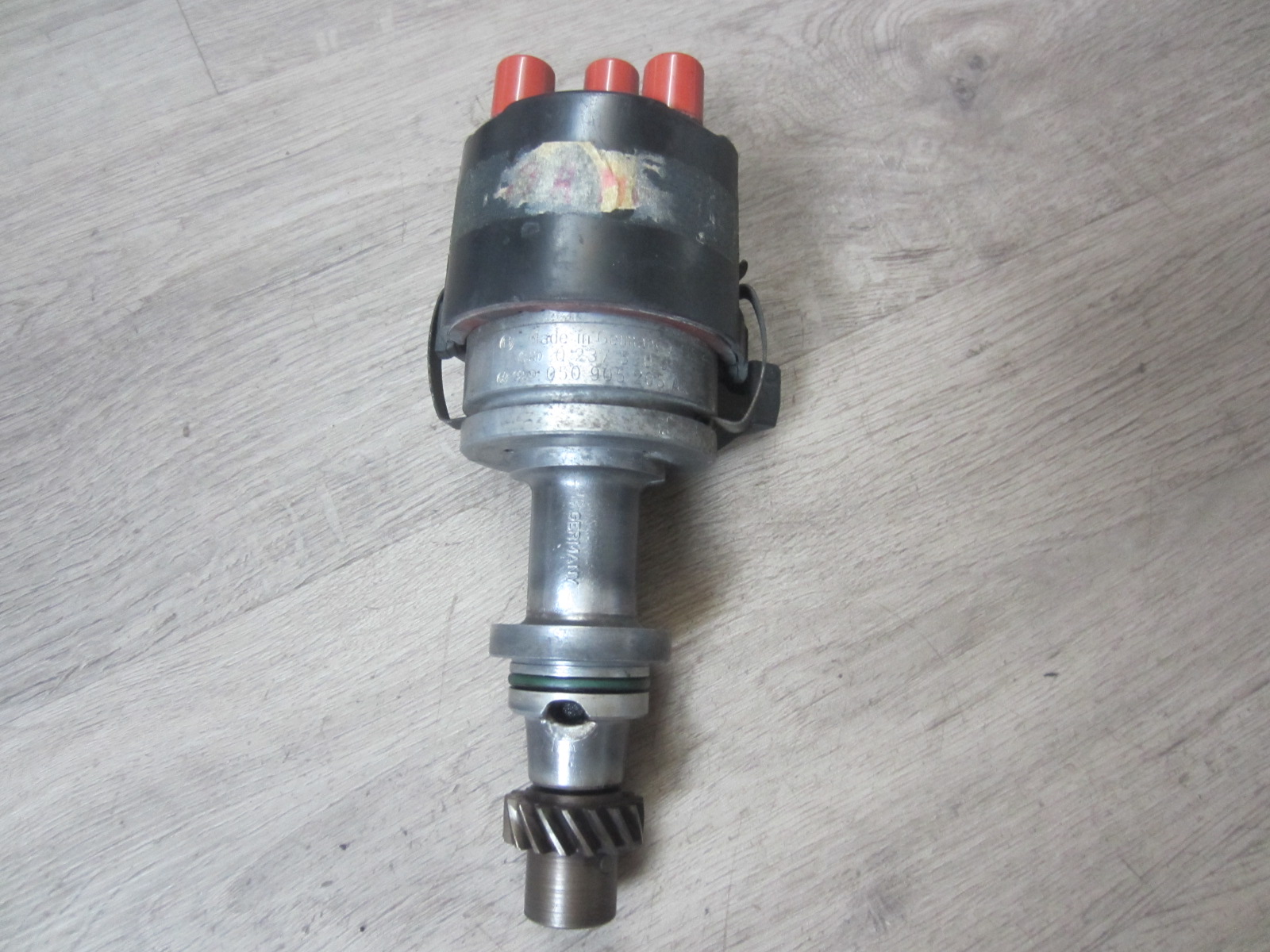 Spinterogeno Bosch con calotta 050905205AR VW Golf Polo