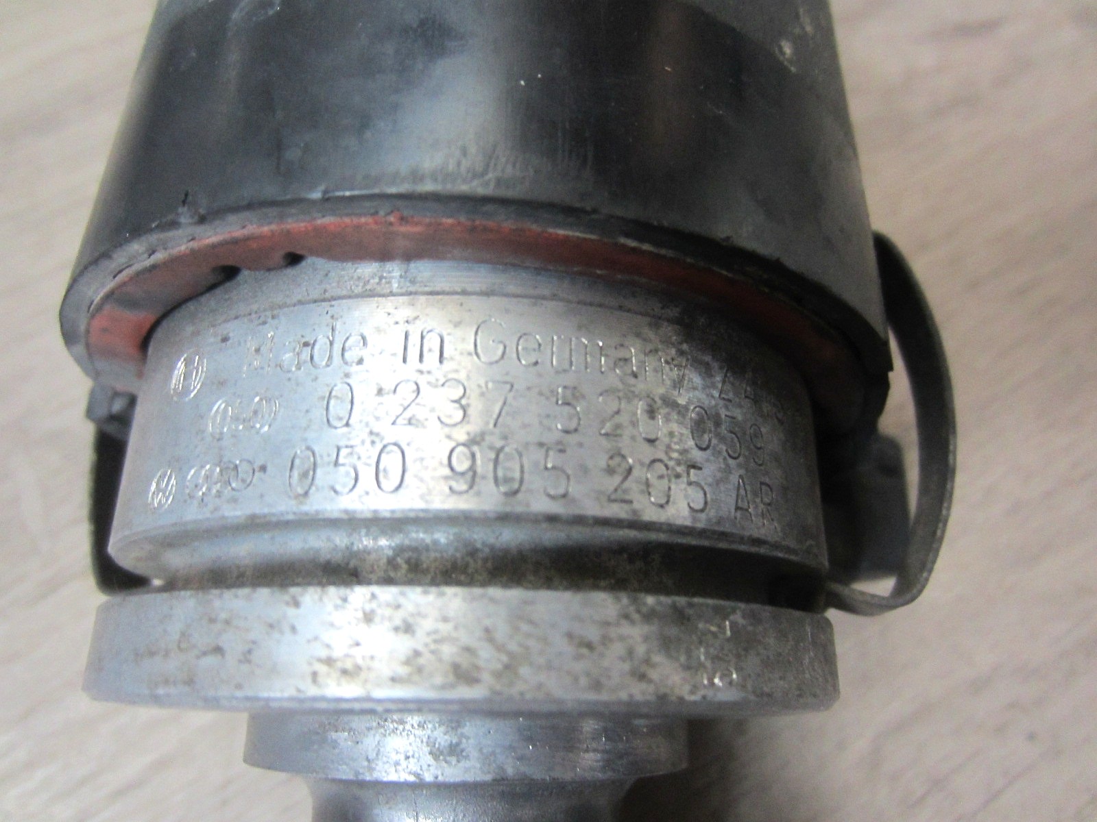 Spinterogeno Bosch con calotta 050905205AR VW Golf Polo - immagine 2