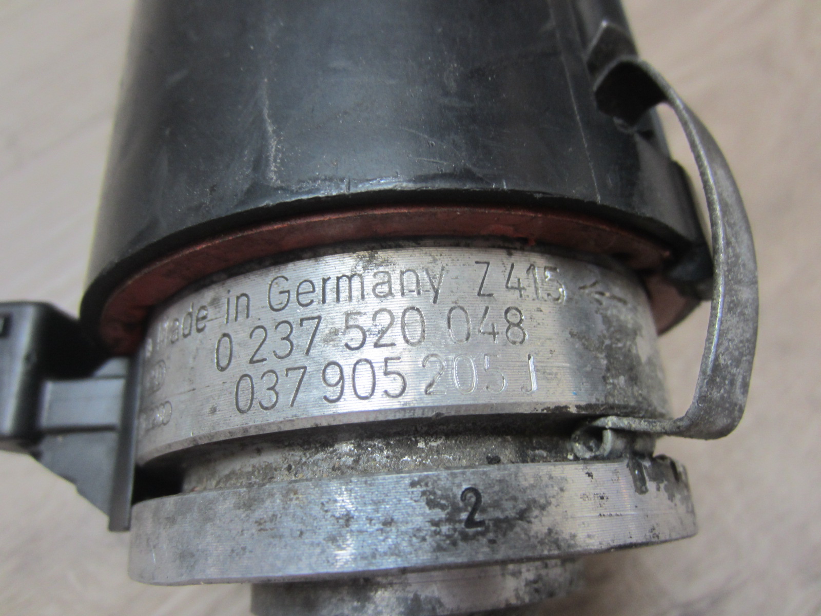 Spinterogeno con calotta 037905205J - immagine 2